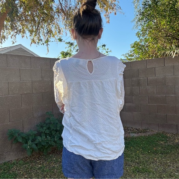 H&M Cream Ruffle Blouse - Picture 6 of 6
